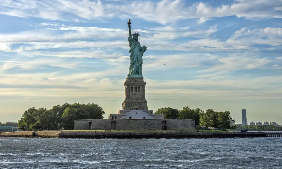 Pohľad na Sochu slobody z trajektu na Staten Island