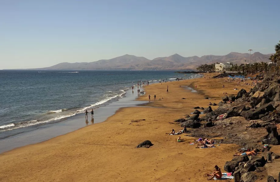 Pláže Playa Grande v Puerto del Carmen