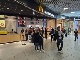 McDonald's, tranzitná zóna