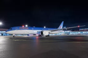 Neos Boeing 787-900 v Prahe PRG