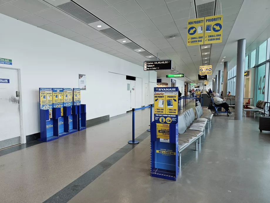 Šablóny na meranie batožiny, Ryanair