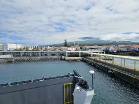 Prístav Madalena, príchod z ostrova Faial