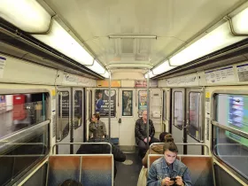 Interiér starých vlakov metra