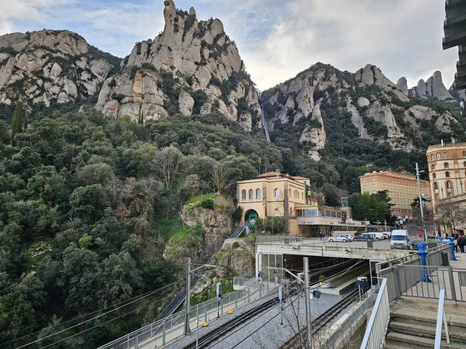 Stanica lanovky pri kláštore Montserrat