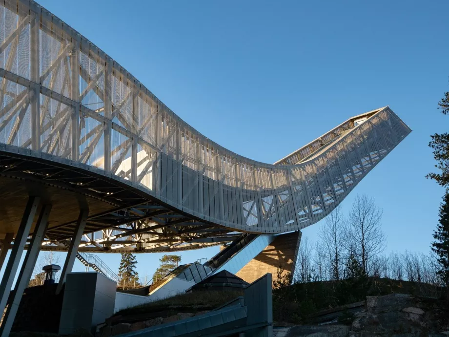 Skokanský mostík Holmenkollen