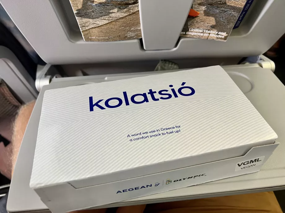 Krabica na jedlo spoločnosti Aegean Airlines