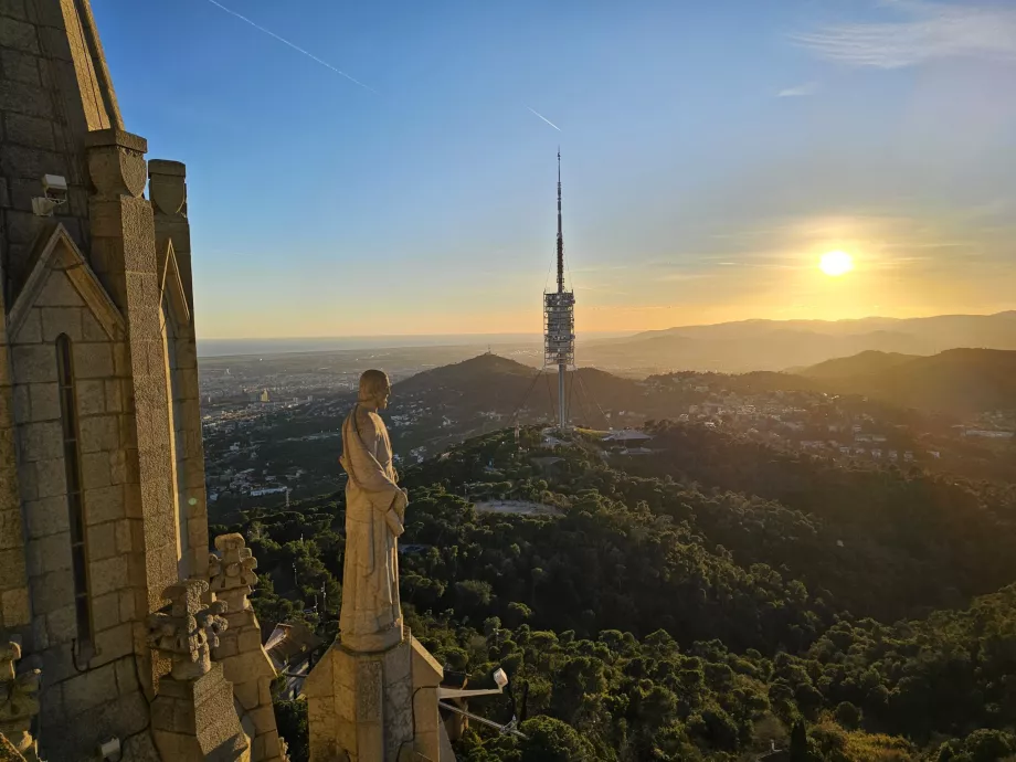 Pohľad z terasy chrámu Tibidabo