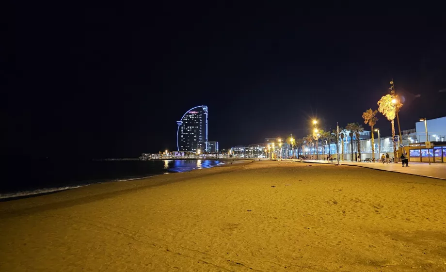 Nočná Barceloneta