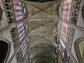 Interiér Baziliky svätého Denisa