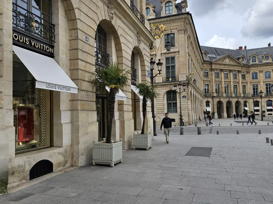 Luxusné obchody na Place-Vendôme