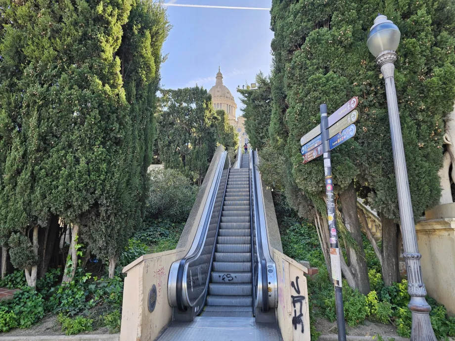 Eskalátory do Palau Nacional