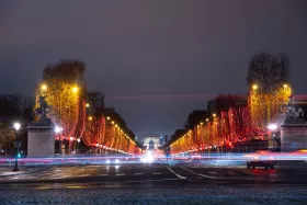 Vianočné Champs-Élysees