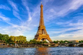 Eiffelova veža a Seina