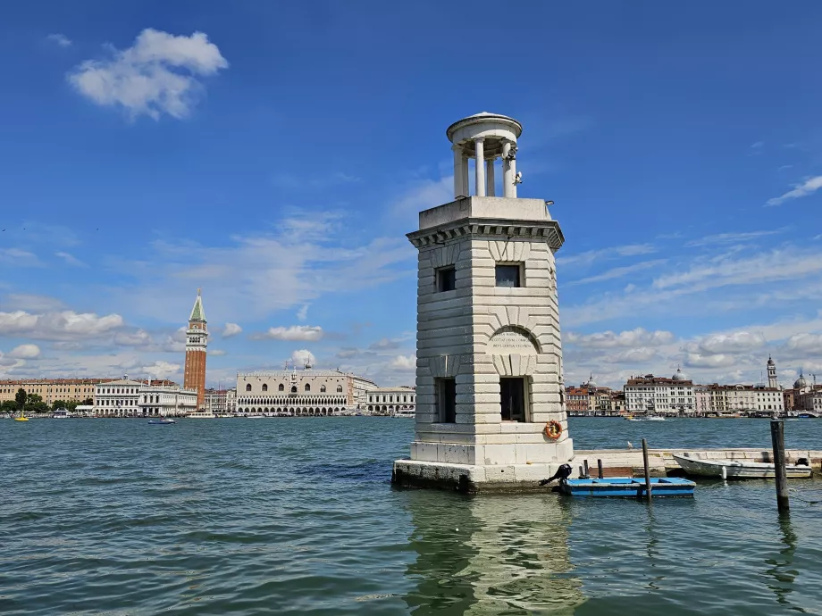 Pohľad na Benátky z ostrova San Giorgio