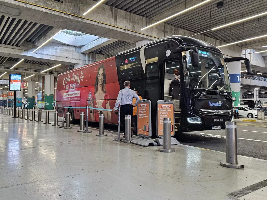 Autobus Havaist - letisko Taksim