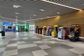 Bankomaty na prílete, Letisko Split
