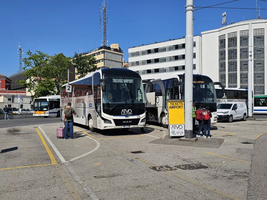 Zastávka ATVO smerom na letisko, Piazzale Roma