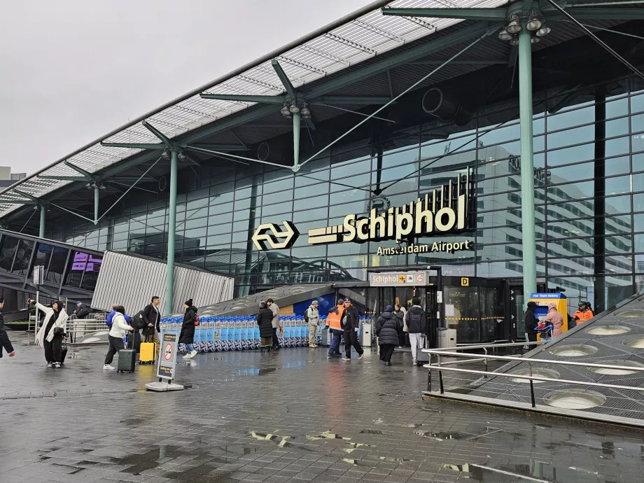 Letisko Schiphol, hlavný terminál