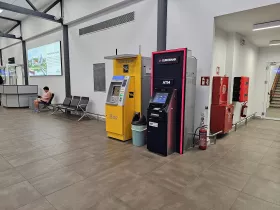 Bankomaty vo verejných priestoroch
