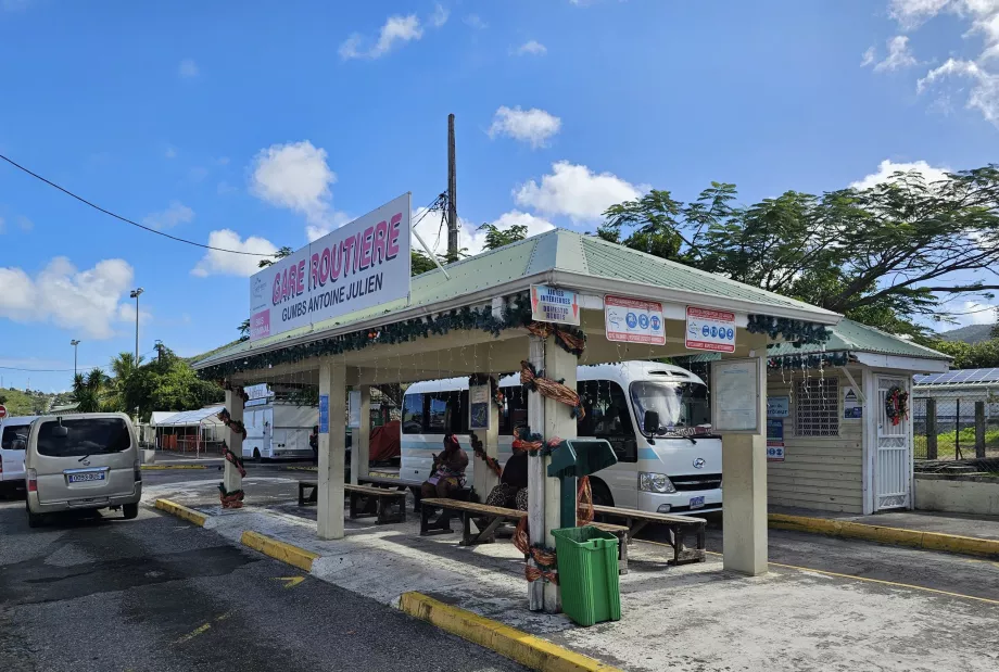 Autobusová stanica Marigot