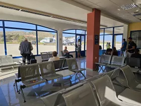 Tranzitná zóna a jediná brána, letisko Leros