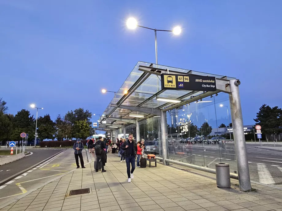 Autobusová zastávka smerom do centra