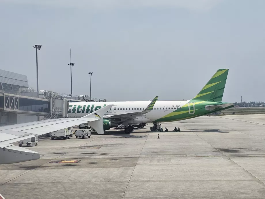 Airbus A320 Citilink na letisku CGK v Jakarte