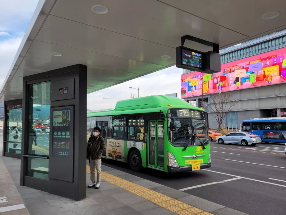 Autobusová zastávka, Soul