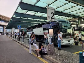 Autobusové zastávky v smere na Miláno