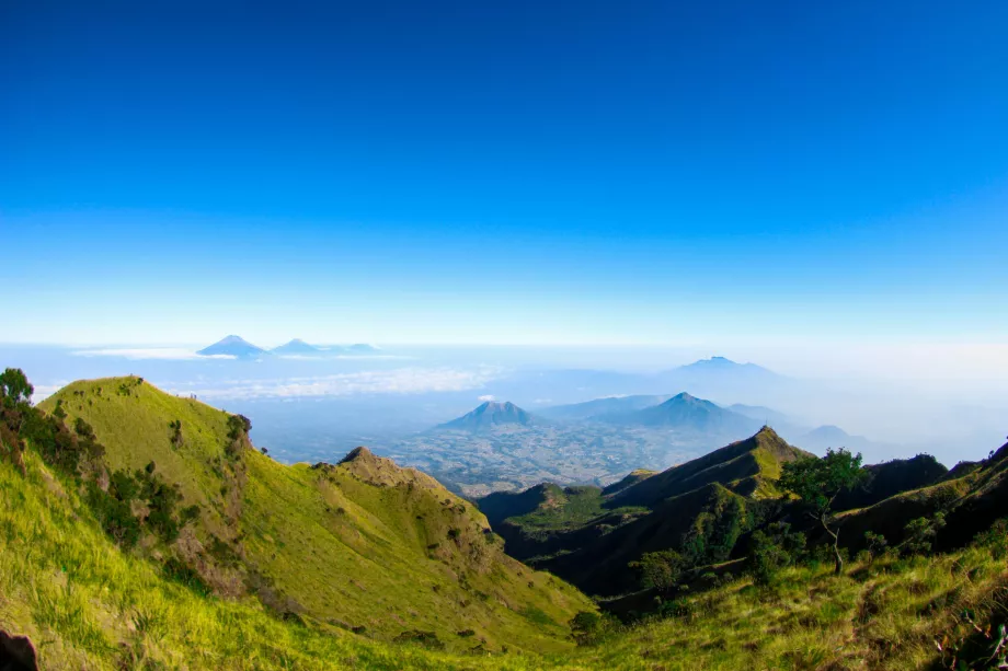 Výhľady počas výstupu na horu Merbabu