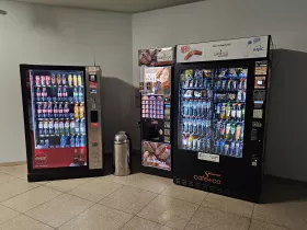 Predajné automaty na letisku Brno