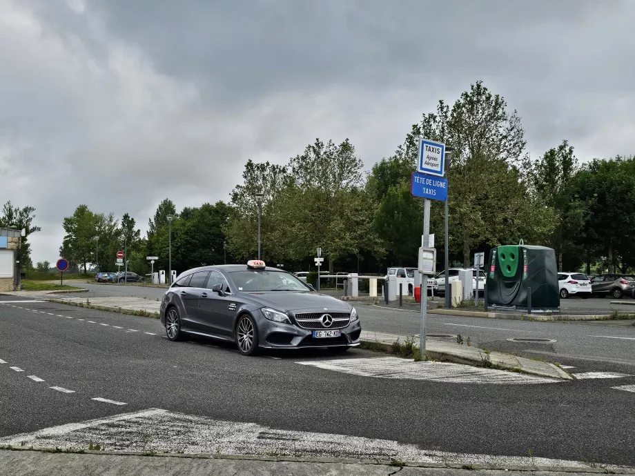 Taxík do Rodez Airport