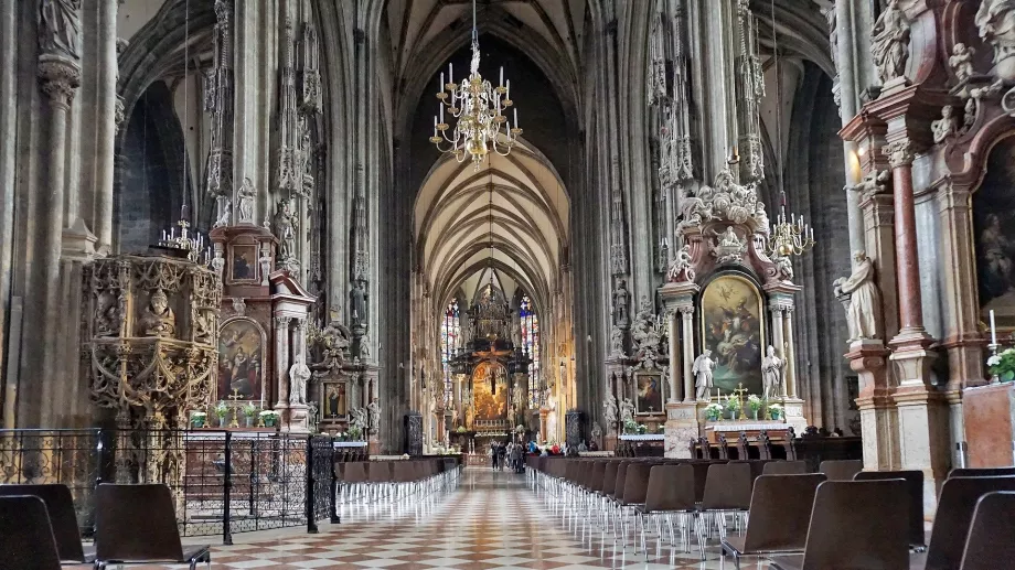 Stephansdom Interiér