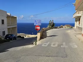 Dopravné značky na Malte