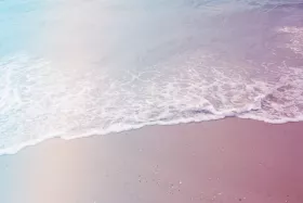 Ružová piesočná pláž